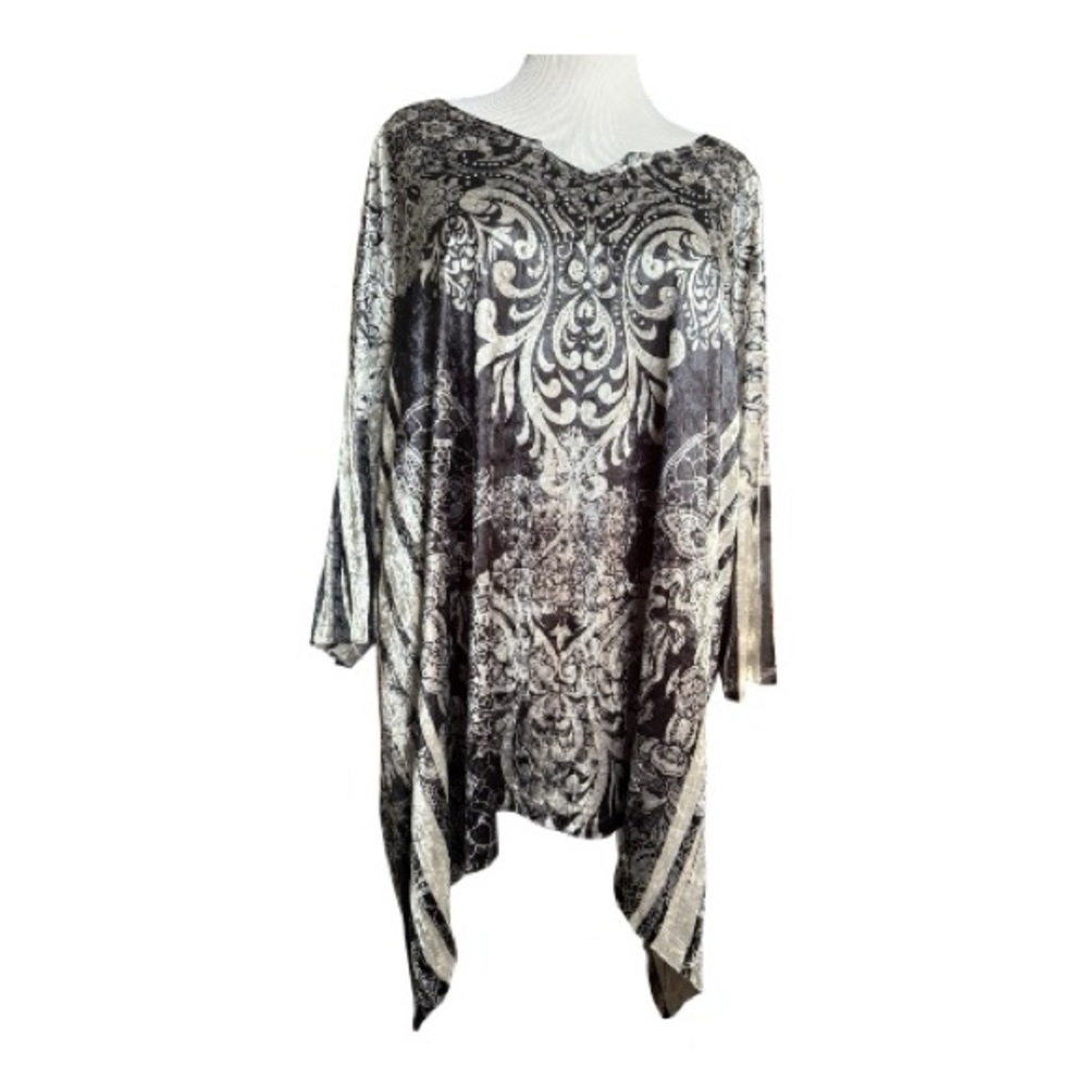 Catherines Black and White Patterned Top w/ Rhinestones - 4X